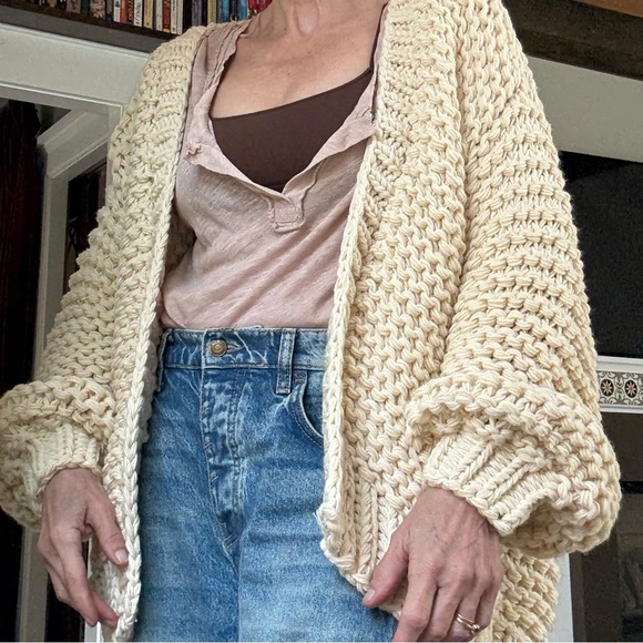Anthropologie chunky knit cardigan - Picture 3 of 15